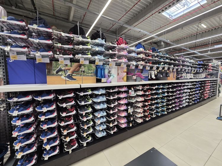 FOTO Decathlon anunță în România reduceri de până la 40% la unele produse
