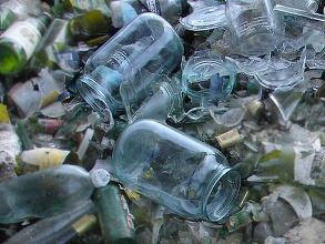 Intrare în România. Cel mai mare reciclator maghiar de sticlă vine pe piața locală