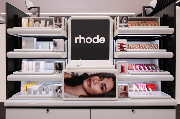 FOTO Brand fondat de Hailey Bieber intră în România. rhode, parteneriat cu Sephora CONFIRMARE