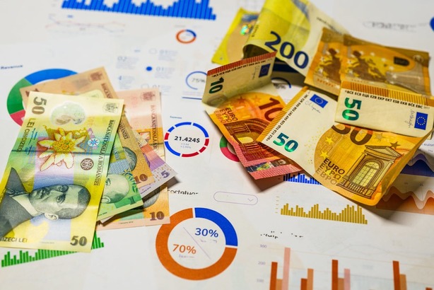 Noi scumpiri pregătite în România din cauza majorării costurilor de producție. Prețuri mai mari la alimente între 4 și 8%. Serviciile, mai scumpe cu 15-20%