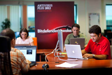 Bitdefender: Un virus capturează datele de autentificare ale clienților a două bănci din România