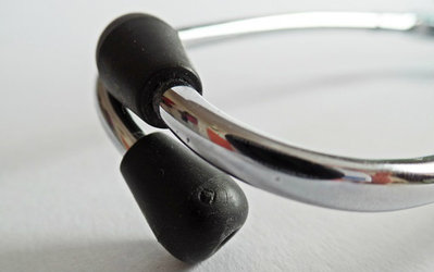 Medicii din SUA pot diagnostica bolile cardiace cu ajutorului smartphone-ului