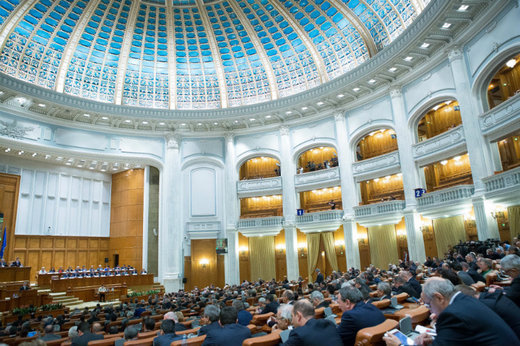 Camera Deputaților cumpără un sistem de vot de la o firmă suspectă de corupție