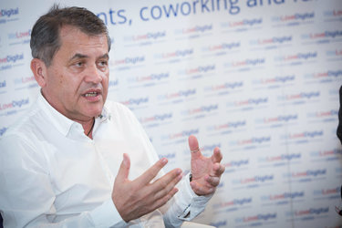 Drăgan, TotalSoft: Ne uităm în telefon mai mult decât la iubită; softurile trebuie mutate aici
