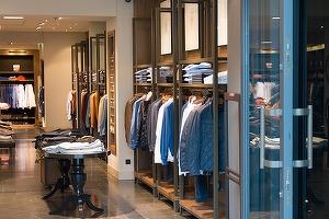 Preluarea Fashion Days de către eMAG s-a încheiat. Transferul acțiunilor a fost aprobat în aprilie