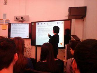 Tehnologia în învățământul românesc - avantaje și exemple concrete