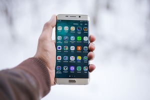 Peste 2 miliarde de oameni folosesc smartphone-uri cu Android