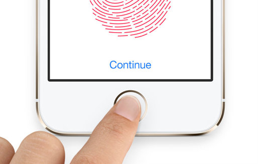 iOS 11 va permite dezactivarea rapidă a sistemului TouchID pentru cazurile în care utilizatorul este forțat să deblocheze telefonul
