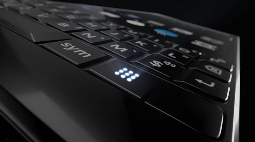 FOTO BlackBerry Key2, lansat oficial cu tradiționala tastatură fizică și două camere foto