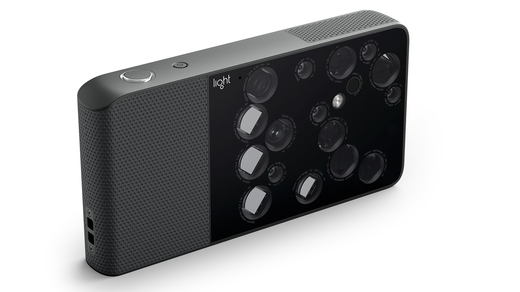 O companie americană vrea să construiască un telefon cu 9 camere foto