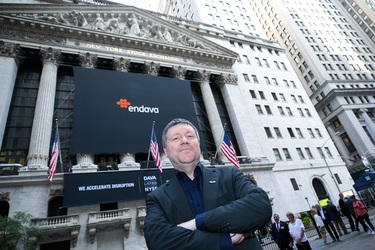 Endava, cu peste 2.300 de angajați în România, a atras 127 milioane dolari printr-o ofertă publică la New York. Oferta evaluează compania la peste 1 miliard de dolari