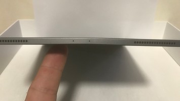 Apple încearcă să oprească scandalul iPad-urilor îndoite, explicând procesul de construcție a tabletelor
