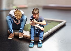 Românii ar putea fi desemnați cei mai comunicativi europeni. 91% utilizează o dată pe zi telefonul mobil pentru o convorbire