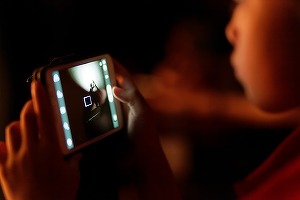 TOPUL telefoanelor care emit cele mai multe radiații