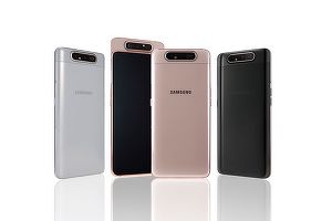 FOTO Samsung a lansat un smartphone cu o cameră foto rotativă