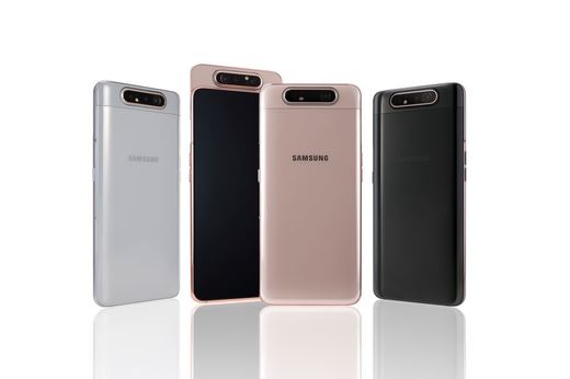 FOTO Samsung a lansat un smartphone cu o cameră foto rotativă