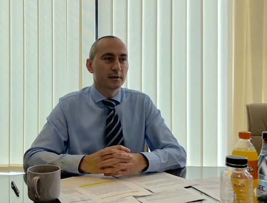 ANCOM solicită Executivului să abroge din OU 114 toate prevederile legate de sectorul telecom. Vicepreședintele Lovin: Fără prețuri de pornire, nu putem întocmi caietul de sarcini pentru licitația 5G. Altfel - blocaj