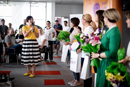 100 de pasionați de IT au codat aplicații software pentru o lume mai bună, timp de 48 de ore