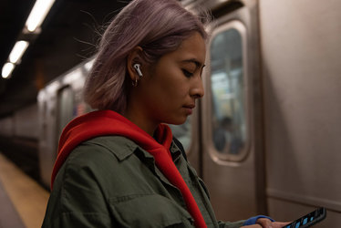 FOTO Apple lansează AirPods Pro