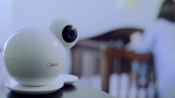 Una dintre cele mai populare camere de supraveghere pentru bebeluși poate fi compromisă. Toate pozele și filmele pot fi văzute de către hackeri