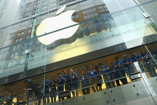 Magazinele Apple mai rămân deschise doar în China