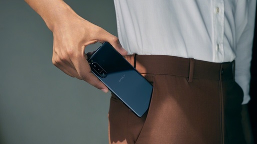 FOTO Sony anunță Xperia 5 II, un smartphone care pune accent pe partea de entertainment