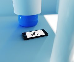 Global Times: Este improbabil ca China să aprobe un acord ”nedrept” convenit de Oracle și Walmart cu ByteDance privind viitorul TikTok