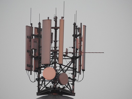 Șeful Orange, deschis unor parteneriate cu Vodafone și Deutsche Telekom pentru turnurile de antene 