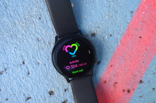 Samsung ar putea folosi Wear OS pe smartwatch-uri