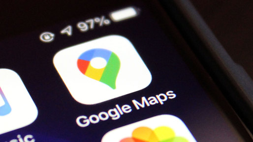 FOTO Google Maps oferă, în sfârșit, Dark Mode pe iPhone