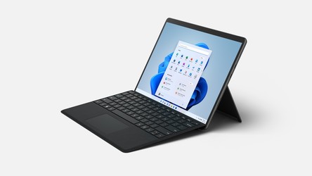 VIDEO Microsoft a prezentat Surface Pro 8
