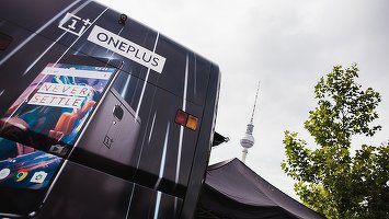 FOTO OnePlus 10 Pro este primul telefon anunțat în 2022
