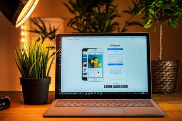 FOTO Instagram testează un nou design inspirat de TikTok