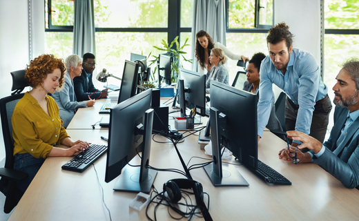 Microsoft angajează în România