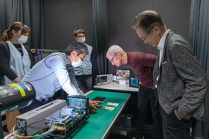 Apple recunoaște că folosește senzori foto de la Sony