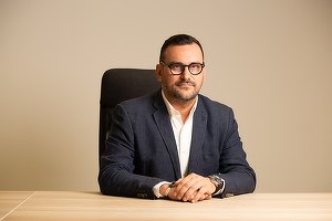 Afaceri în creștere pentru Htss. Compania caută angajați și vrea să lanseze farmacia viitorului