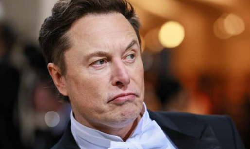Elon Musk anunță că a angajat o femeie să conducă Twitter