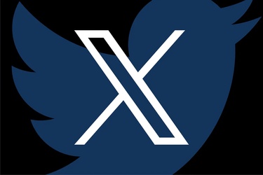 X (Twitter) va trece la dark mode