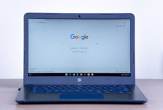 Program Google pentru ONG-uri și alte asociații din România care vor să țină cursuri despre inteligența artificială. Pot obține finanțare