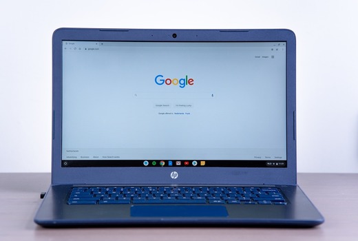Program Google pentru ONG-uri și alte asociații din România care vor să țină cursuri despre inteligența artificială. Pot obține finanțare