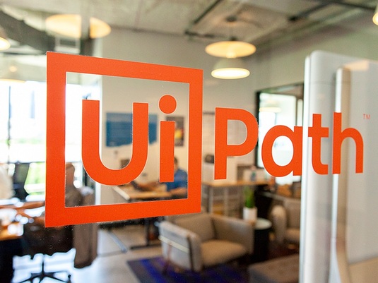 UiPath a lansat investiția într-un startup francez de inteligență artificială