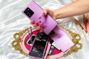 FOTO HMD lansează smartphone-ul Skyline