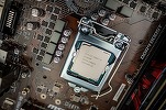 Acțiunile producătorilor de semiconductori scad la nivel global, Intel se prăbușește. Nvidia - subiectul unei investigații antitrust 