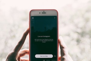 Spania vrea să oblige platformele online și influencerii să publice corecturi la postările cu informații care se dovedesc a fi false