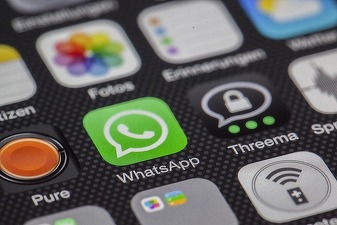 Cum îți crești rapid lista de contacte pentru campanii targetate pe WhatsApp