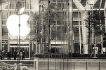 Acțiunile Apple au scăzut cu 5% pe fondul reducerii programului de răscumpărare și temerilor legate de tarife vamale