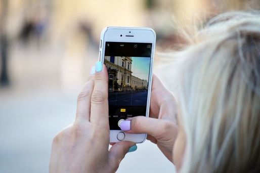 iPhone va putea fi folosit prin comenzi primite direct de la creier