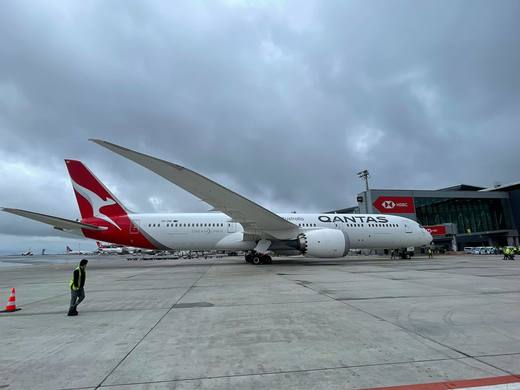 Atac cibernetic masiv asupra companiei aeriene australiene Qantas