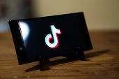TikTok riscă să fie închis în SUA dacă China nu aprobă vânzarea, avertizează secretarul american al Comerțului
