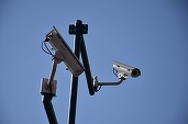 FOTO Avertisment: Camere de supraveghere vândute în România, expuse unor breșe grave de securitate 